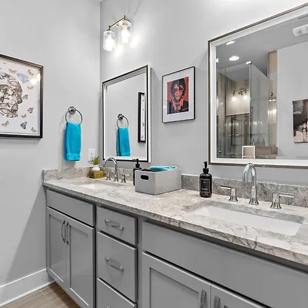 Stylish City Heights Townhome Nashville Exterior photo
