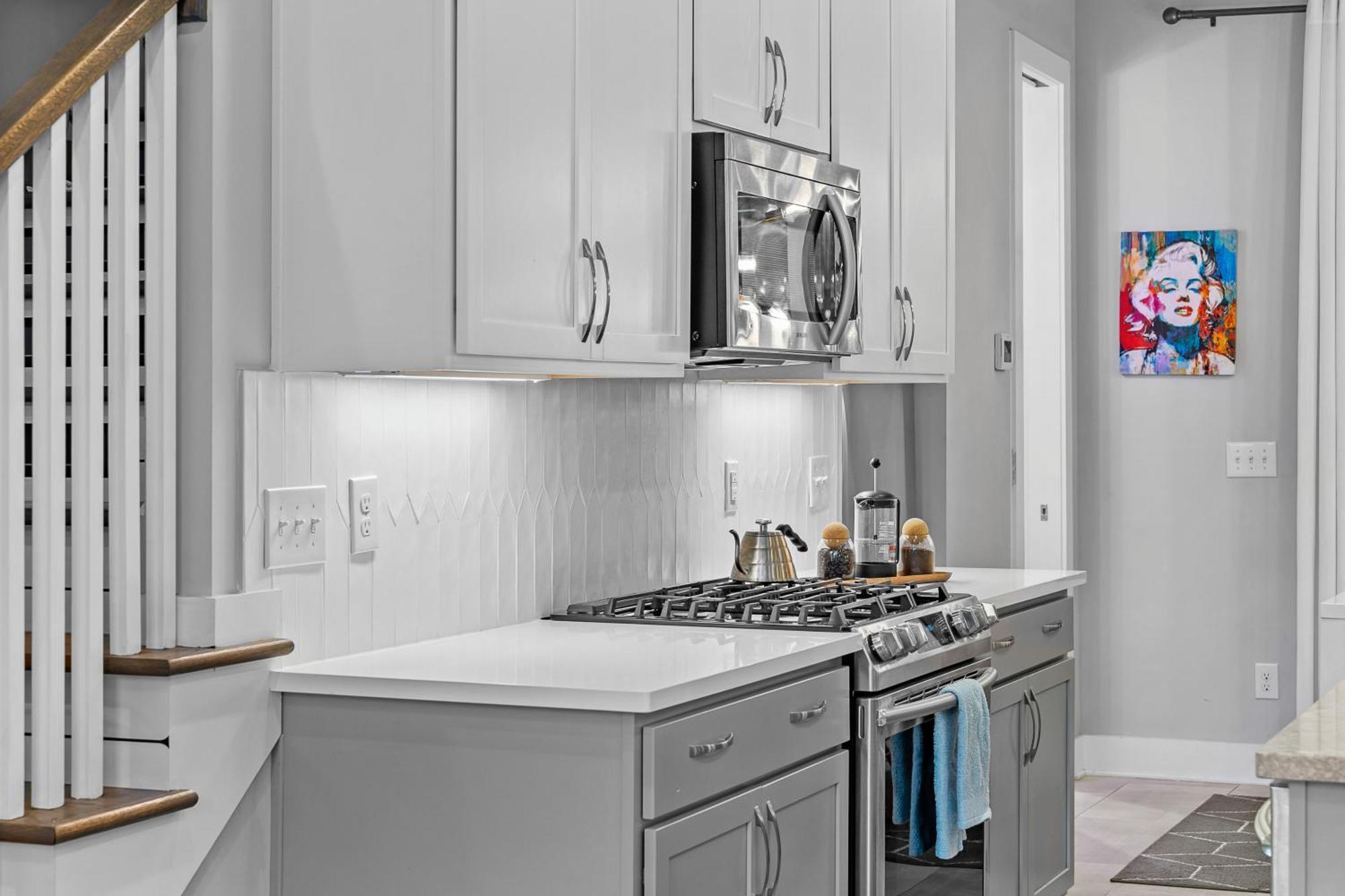 Stylish Heights Townhome Apartment *
